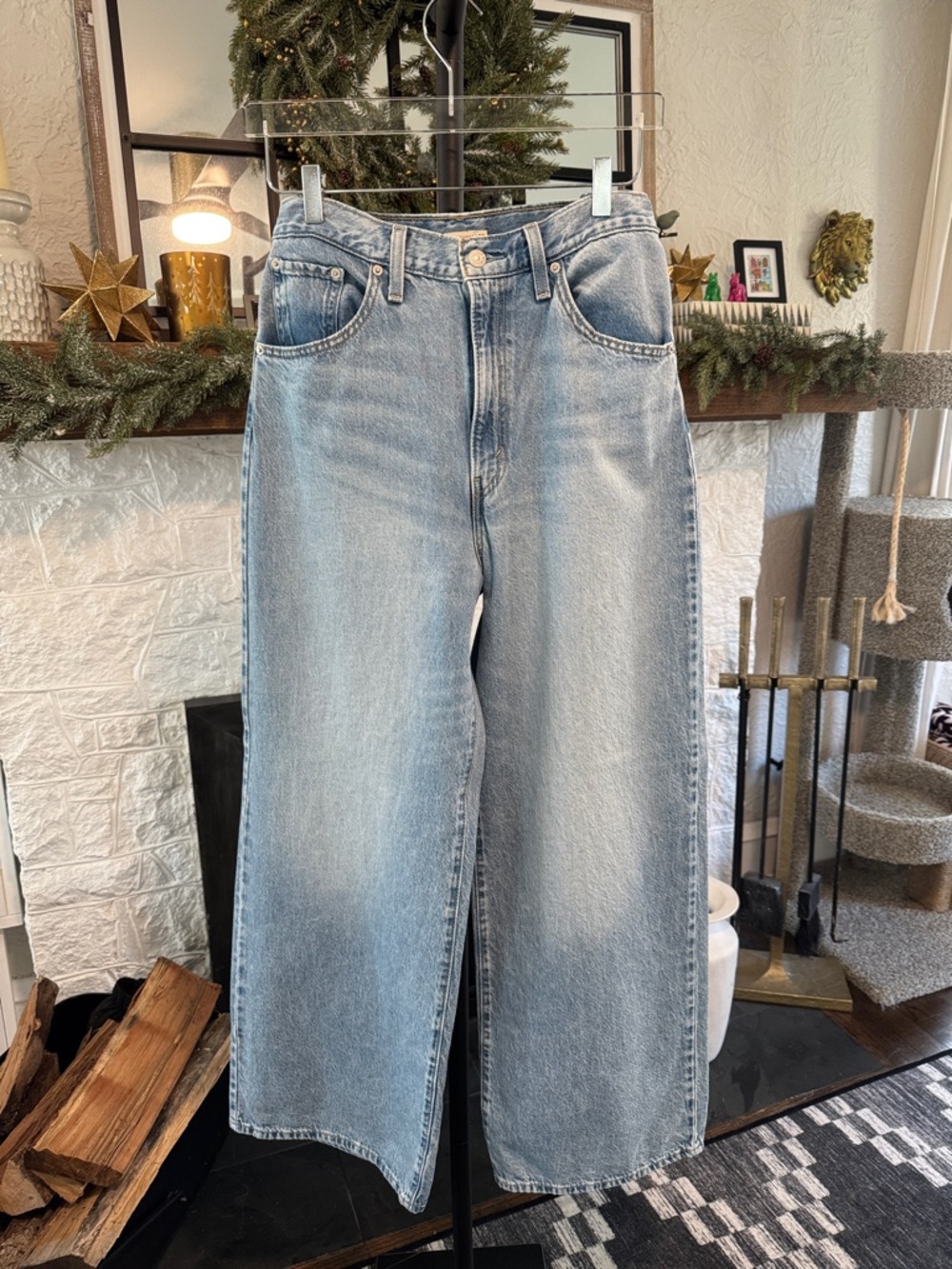 Levi’s Cinch High Waist Relaxed Wide-Leg Women’s Jeans